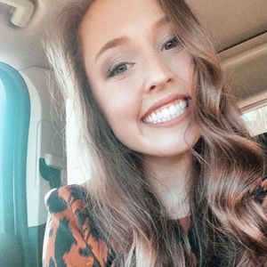 Meet your Posher, Lauren